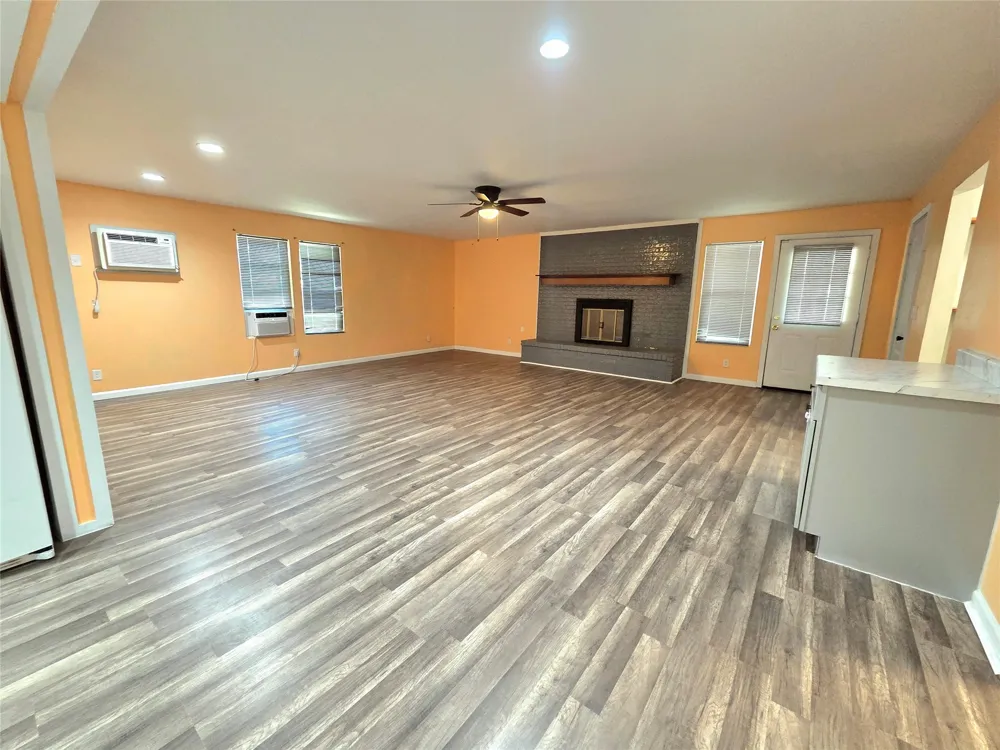 2617 Graham Street Paris, TX 75460