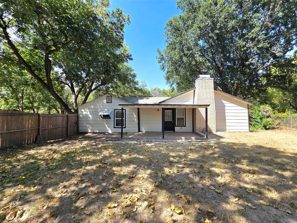 2617 Graham Street Paris, TX 75460