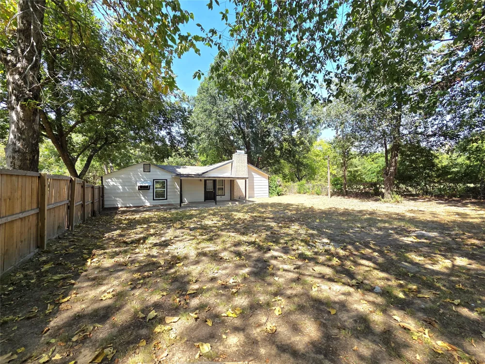 2617 Graham Street Paris, TX 75460