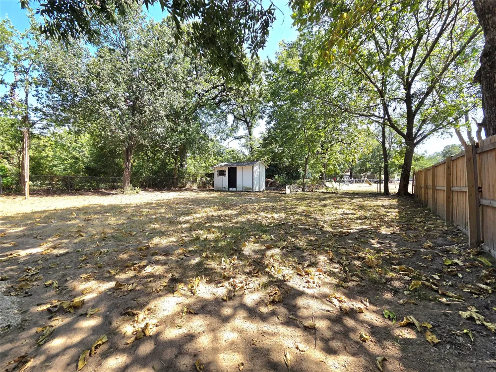 2617 Graham Street Paris, TX 75460