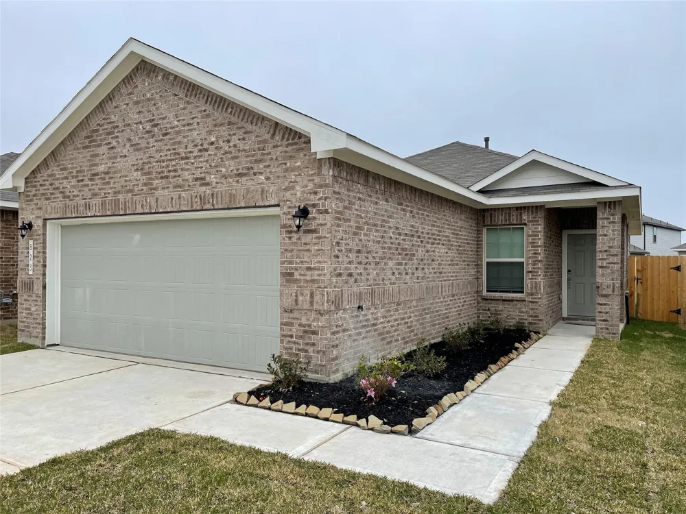 823 Redinger Ridge Drive Houston, TX 77336