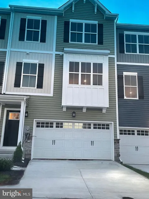 2773 TOWN VIEW CIRCLE
