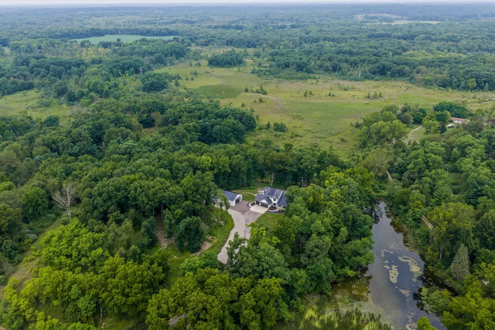 15135 W Austin Road Manchester, MI 48158