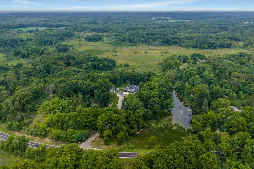 15135 W Austin Road Manchester, MI 48158