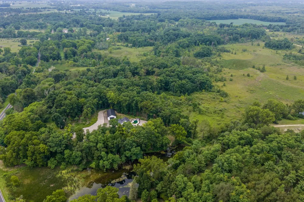 15135 W Austin Road Manchester, MI 48158