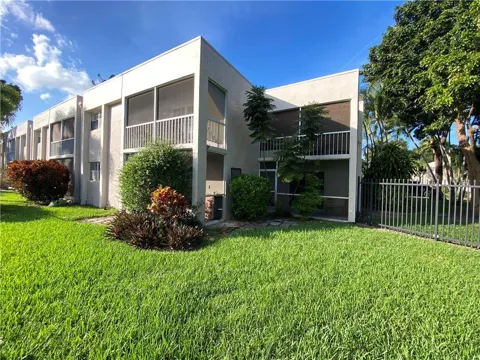 8506 OLD COUNTRY Manor #213