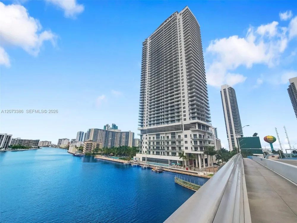4010 S Ocean Dr #T3905 Hollywood, FL 33019