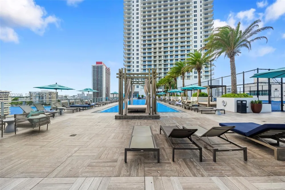 4010 S Ocean Dr #T3905 Hollywood, FL 33019