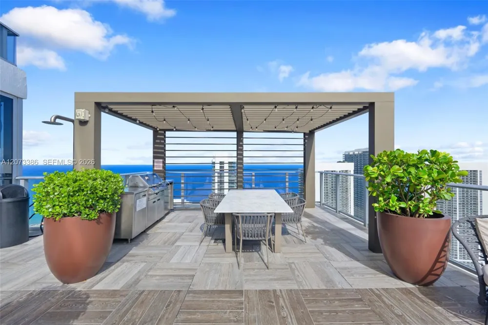 4010 S Ocean Dr #T3905 Hollywood, FL 33019