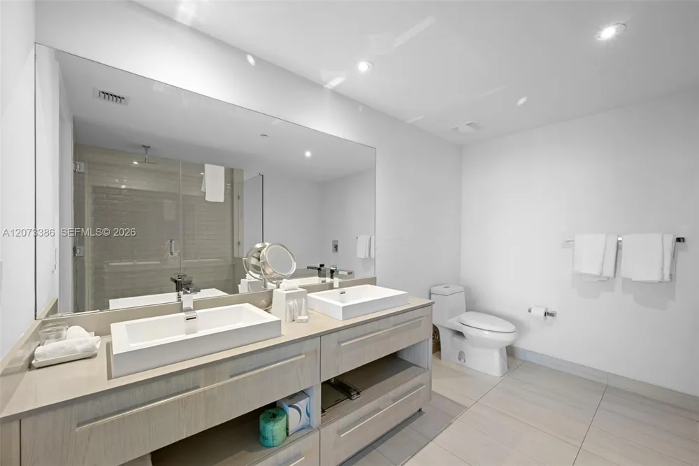 4010 S Ocean Dr #T3905 Hollywood, FL 33019
