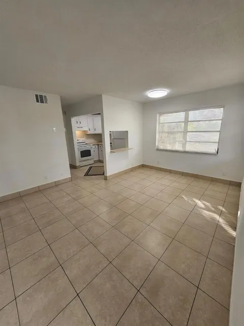 1150 NE 17TH COURT #16