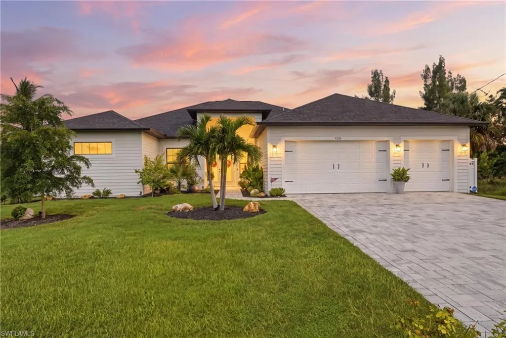 1826 SW 17th Avenue Cape Coral, FL 33991