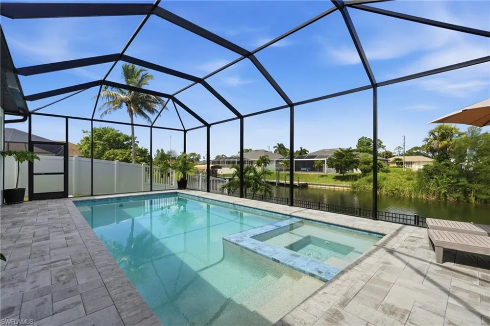 1826 SW 17th Avenue Cape Coral, FL 33991