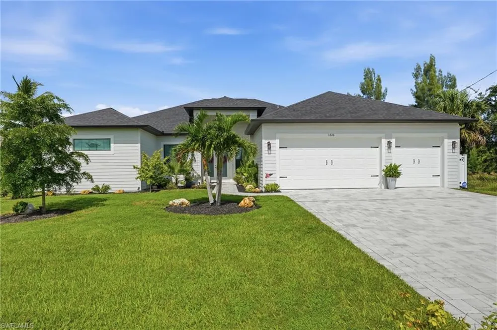1826 SW 17th Avenue Cape Coral, FL 33991