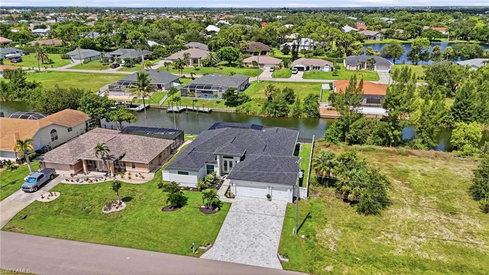 1826 SW 17th Avenue Cape Coral, FL 33991