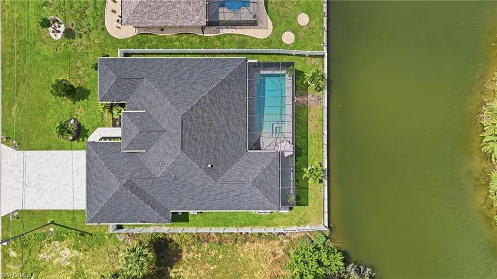1826 SW 17th Avenue Cape Coral, FL 33991