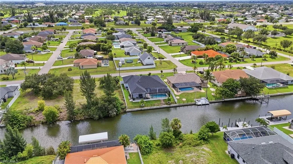 1826 SW 17th Avenue Cape Coral, FL 33991