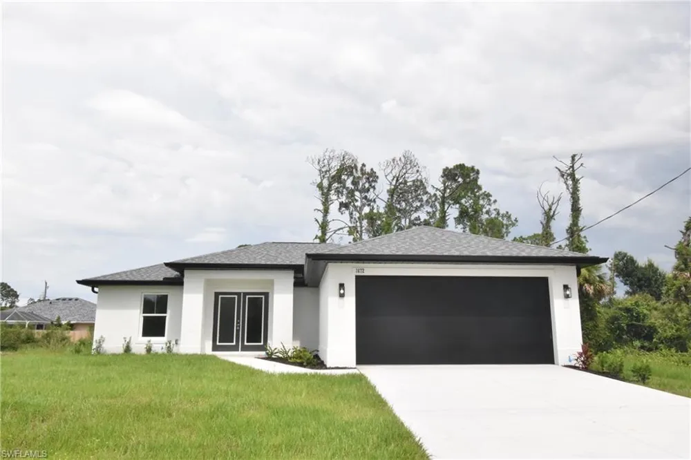 1672 Nordendale Boulevard North Port, FL 34288