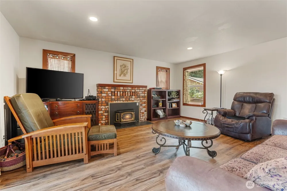 289 Curtis Hill Road Chehalis, WA 98532