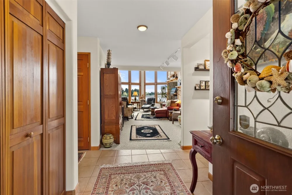 360 Wildwood Avenue SE Ocean Shores, WA 98569