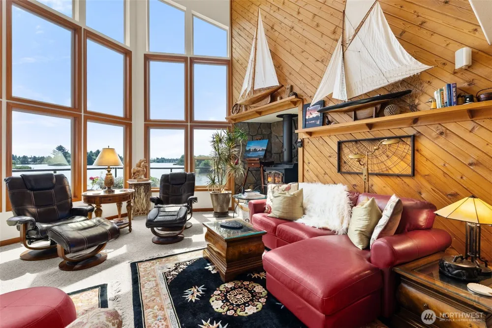 360 Wildwood Avenue SE Ocean Shores, WA 98569