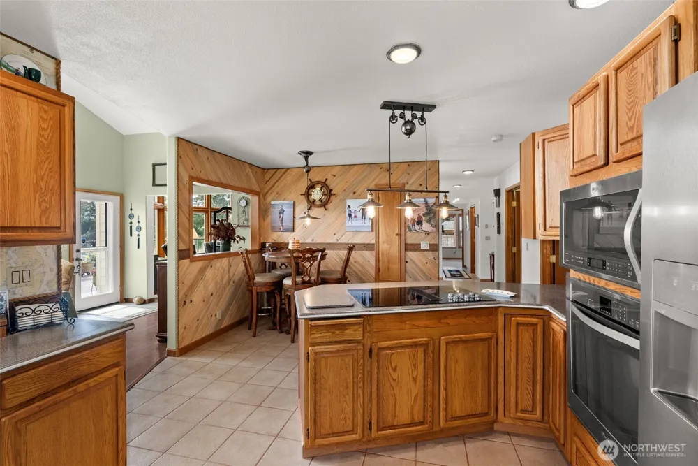 360 Wildwood Avenue SE Ocean Shores, WA 98569