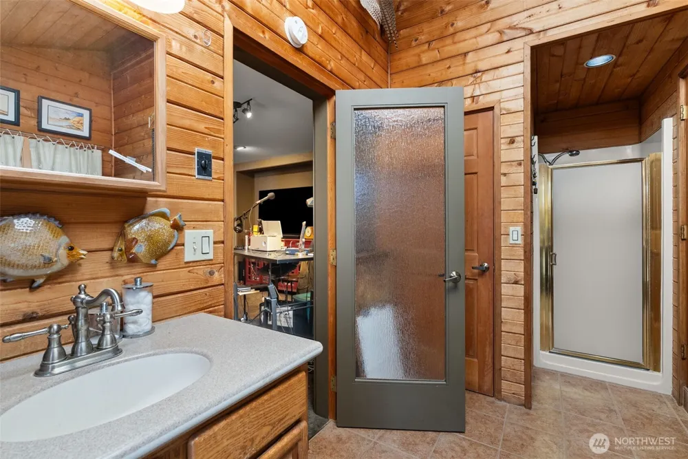 360 Wildwood Avenue SE Ocean Shores, WA 98569