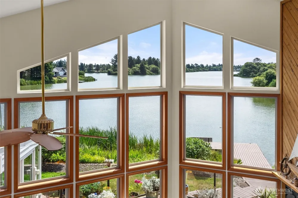 360 Wildwood Avenue SE Ocean Shores, WA 98569