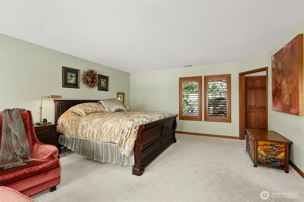 360 Wildwood Avenue SE Ocean Shores, WA 98569