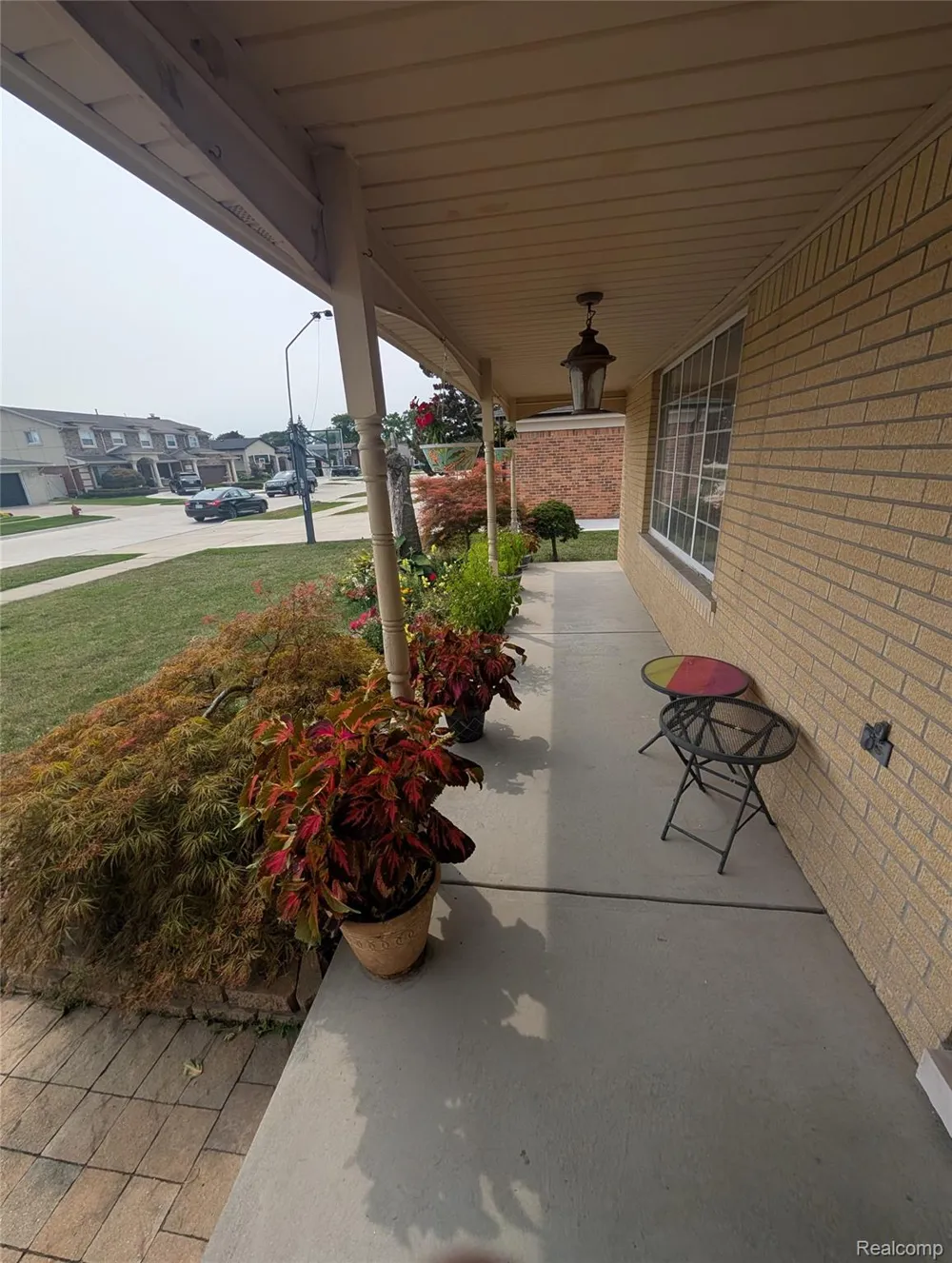 27072 Simone Street Dearborn Heights City, MI 48127