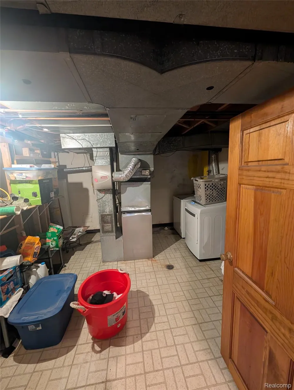 27072 Simone Street Dearborn Heights City, MI 48127