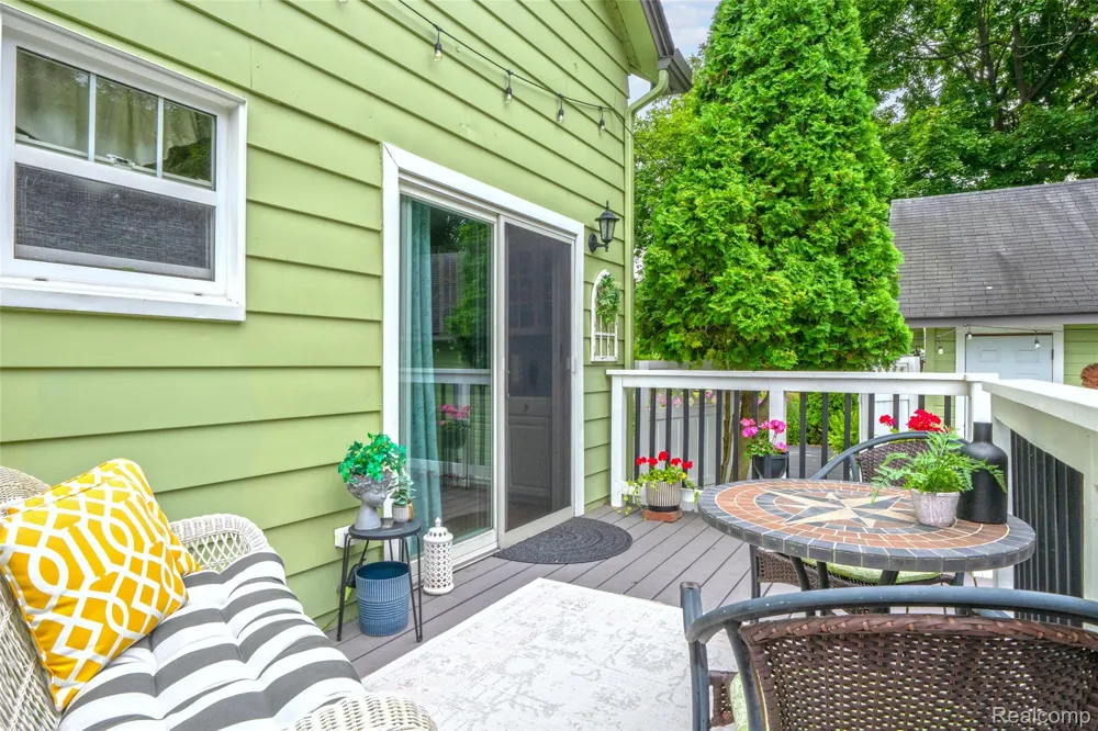 3841 Covert Road Waterford Charter Township, MI 48328