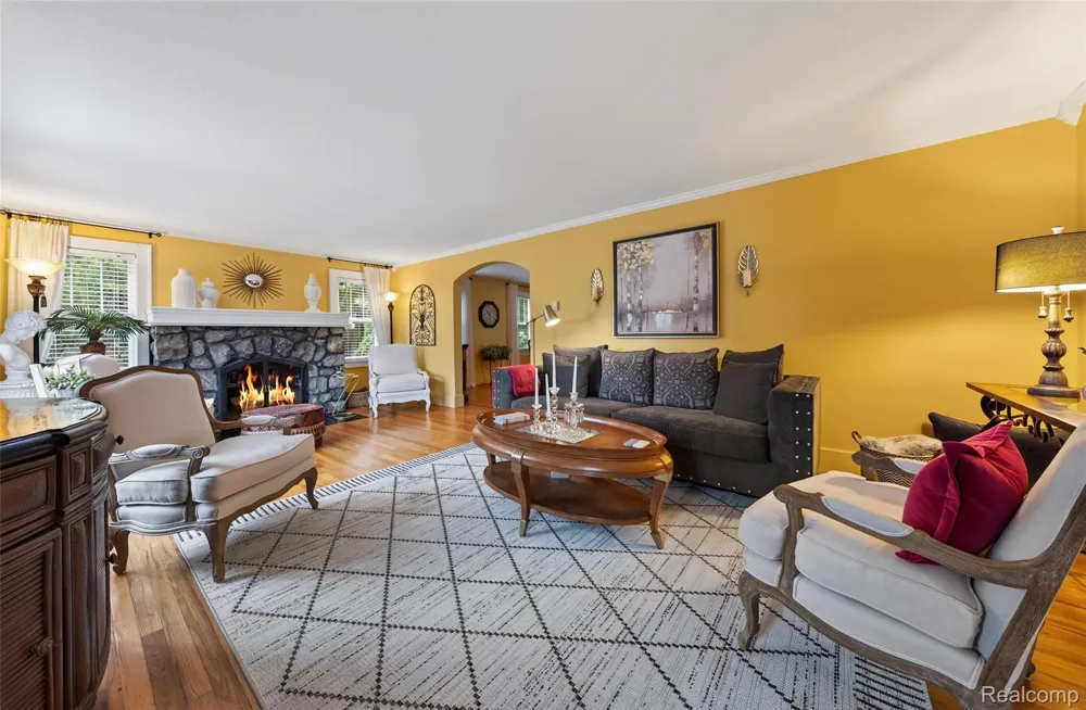 3841 Covert Road Waterford Charter Township, MI 48328