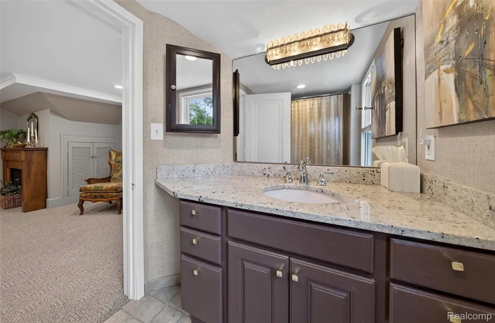 3841 Covert Road Waterford Charter Township, MI 48328