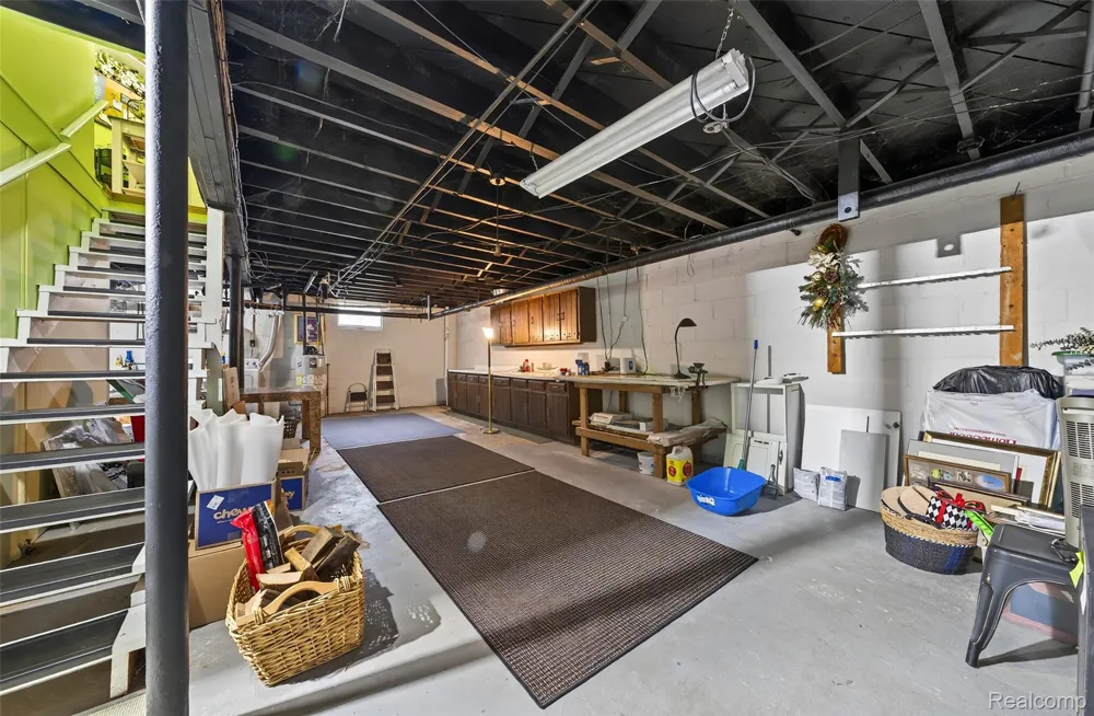 3841 Covert Road Waterford Charter Township, MI 48328