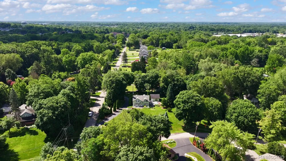 3841 Covert Road Waterford Charter Township, MI 48328