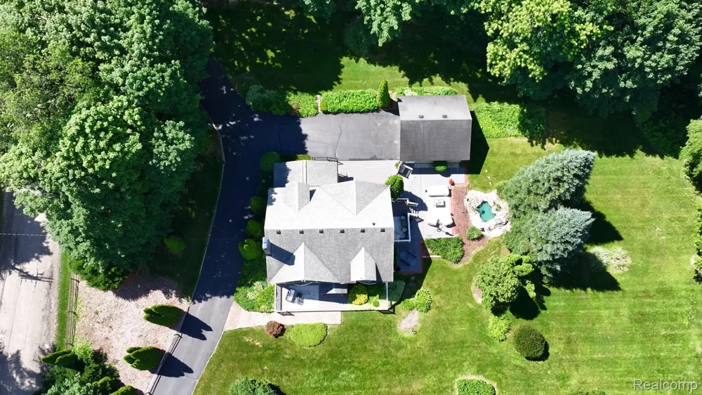 3841 Covert Road Waterford Charter Township, MI 48328