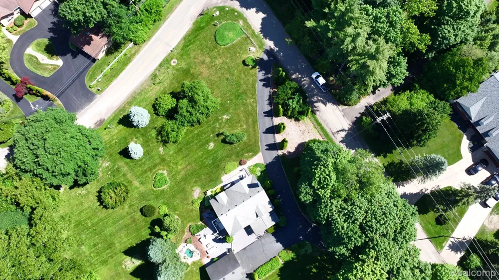 3841 Covert Road Waterford Charter Township, MI 48328