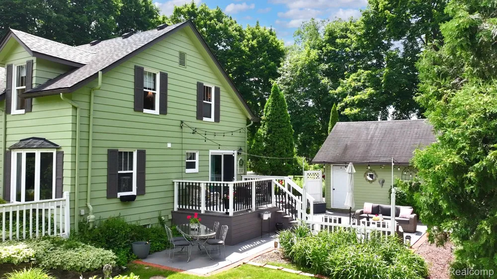 3841 Covert Road Waterford Charter Township, MI 48328
