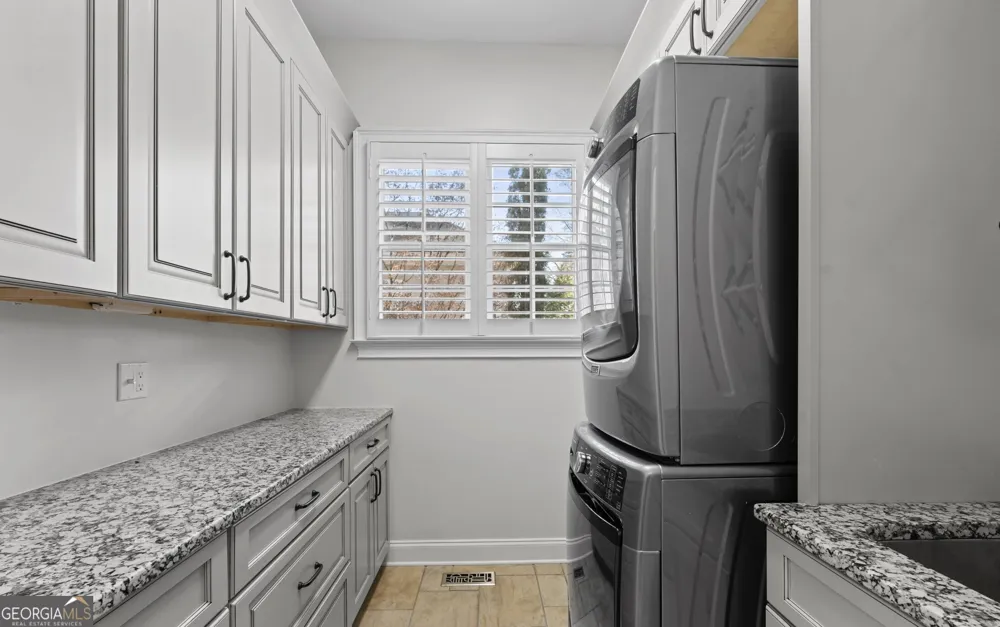 102 N Cove DR Peachtree City, GA 30269