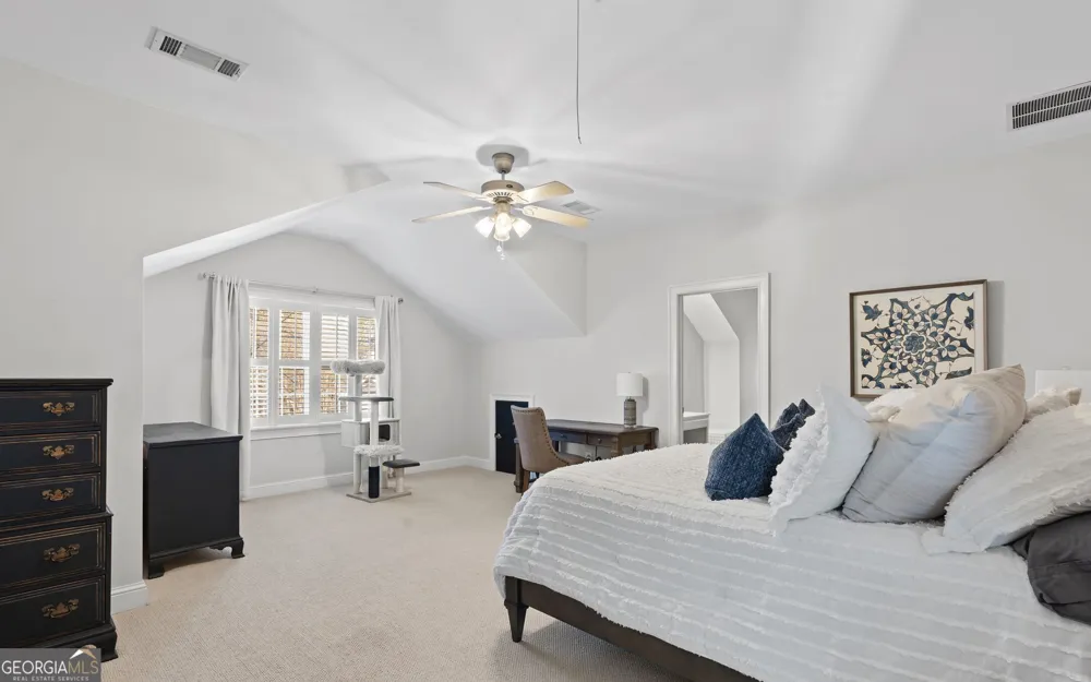 102 N Cove DR Peachtree City, GA 30269