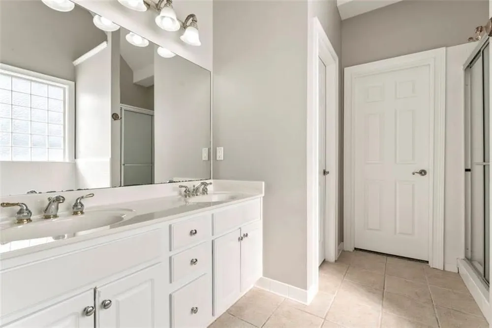 1216 McAllistar Drive Locust Grove, GA 30248