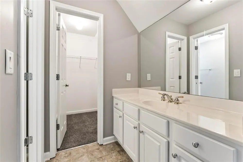 1216 McAllistar Drive Locust Grove, GA 30248