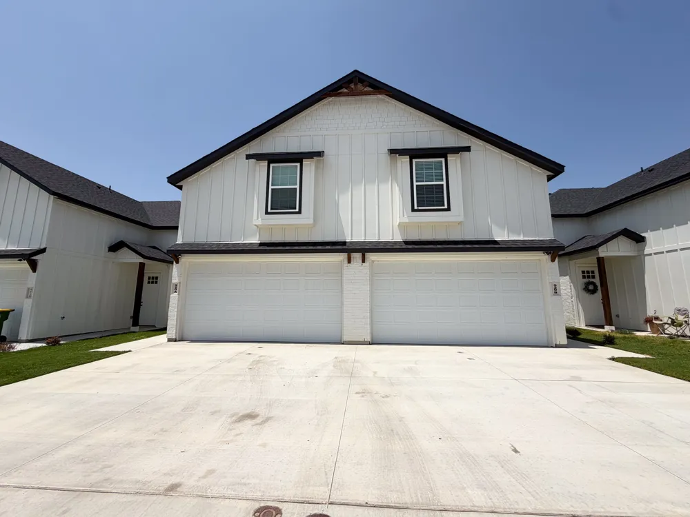 920 Cooksey Court #B Grandview, TX 76050