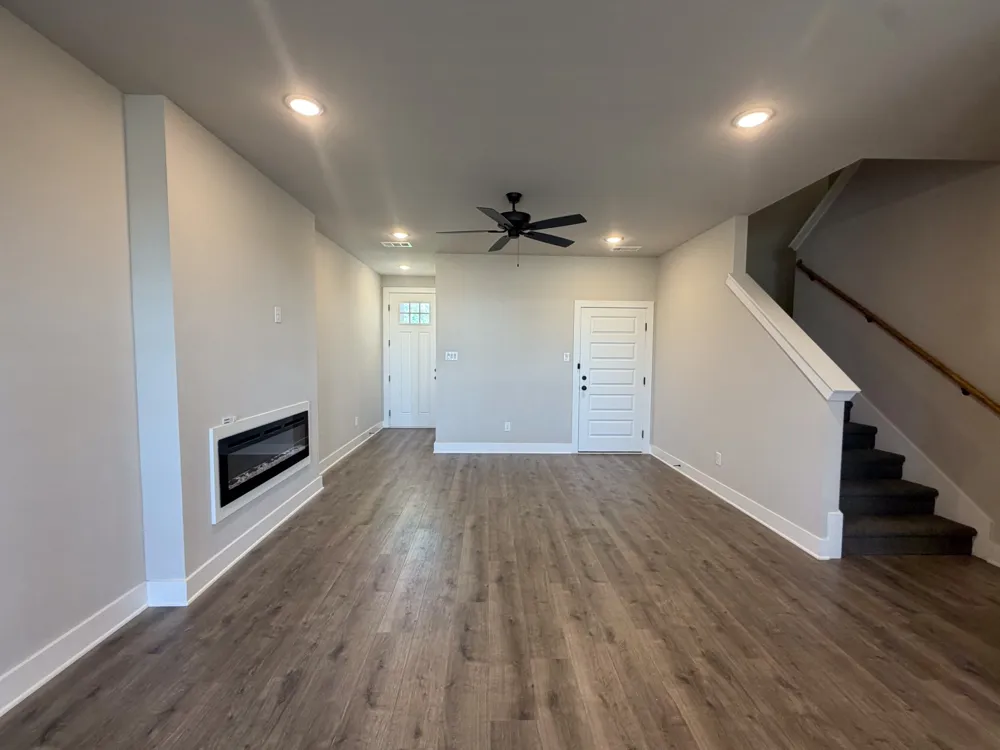 920 Cooksey Court #B Grandview, TX 76050