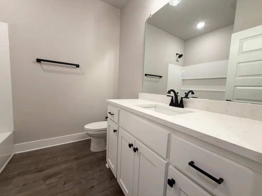 920 Cooksey Court #B Grandview, TX 76050
