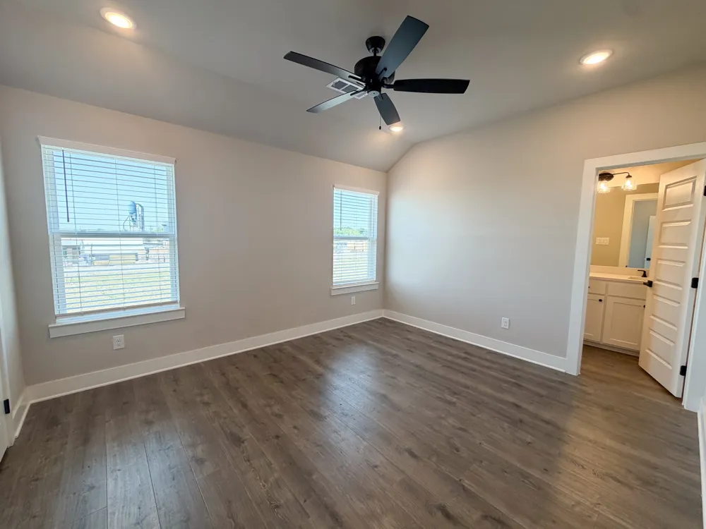 920 Cooksey Court #B Grandview, TX 76050