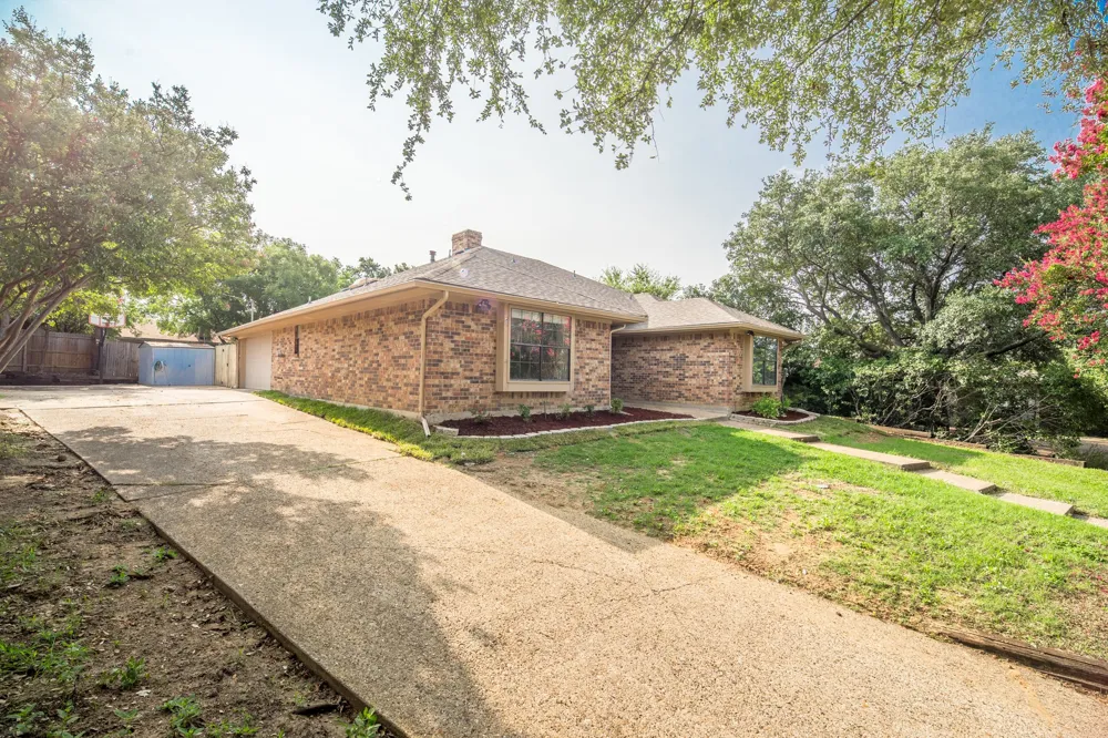500 Cross Bend Court Irving, TX 75061