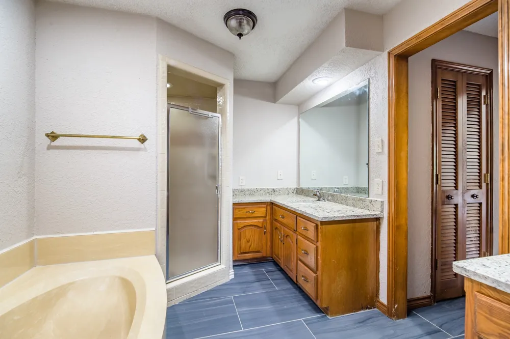 500 Cross Bend Court Irving, TX 75061