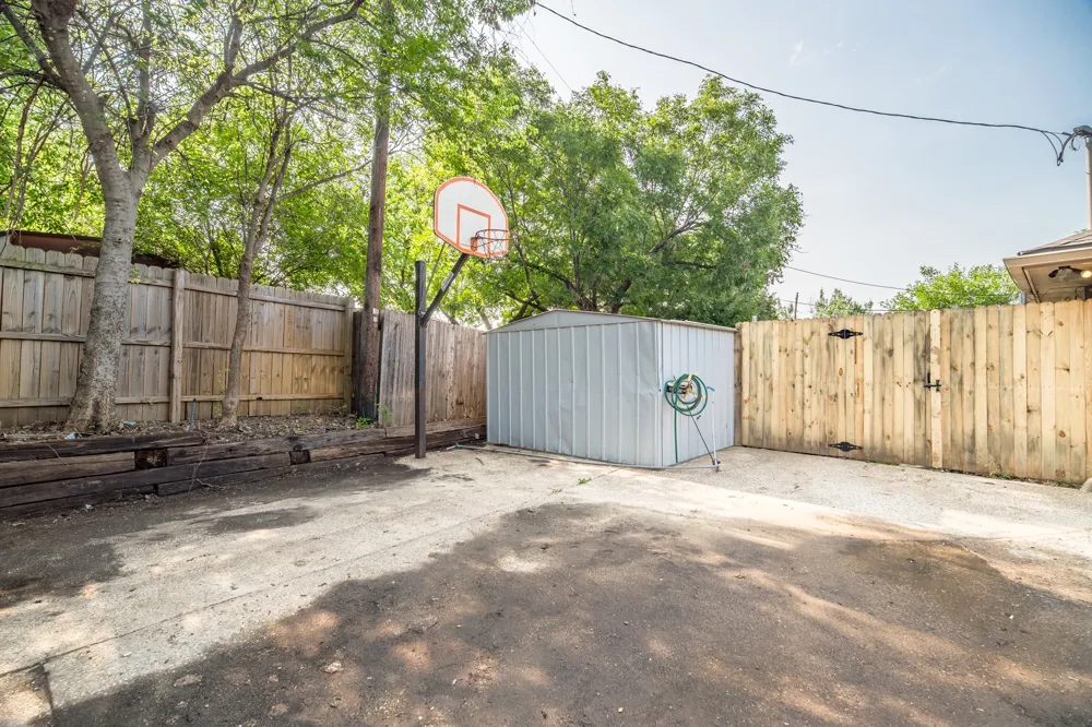 500 Cross Bend Court Irving, TX 75061